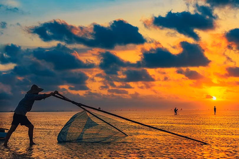 Nét đẹp lao động trên vùng biển “vô cực”