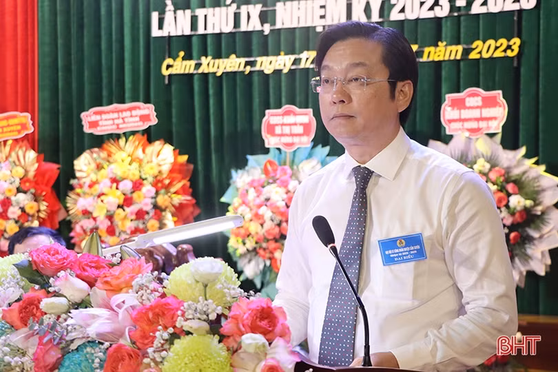 Xây dựng Công đoàn huyện Cẩm Xuyên toàn diện, vững mạnh