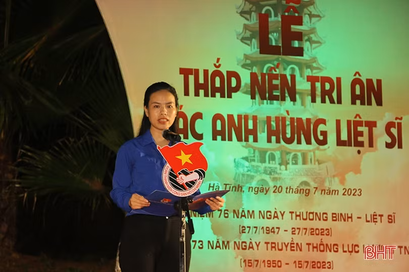 Xúc động lễ thắp nến tri ân các anh hùng liệt sĩ tại Ngã ba Đồng Lộc