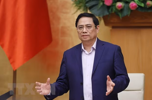 Thủ tướng: Thực hiện đồng bộ giải pháp chống dịch và phục hồi kinh tế