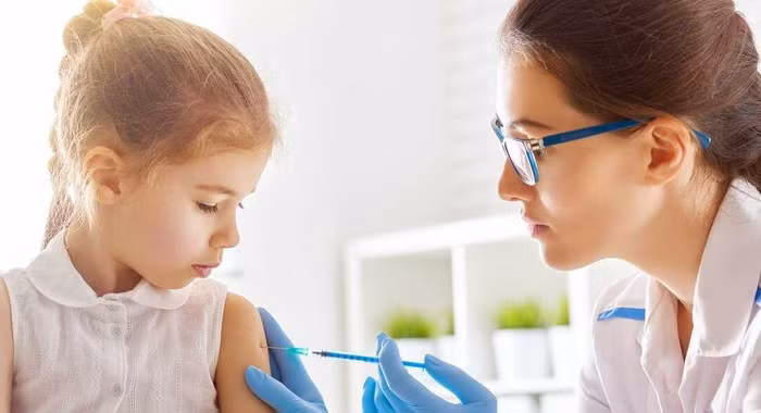 Mùa đông trẻ dễ ốm, bác sĩ lưu ý thực hiện tốt 5 điều giúp con tăng đề kháng, tránh bệnh tật