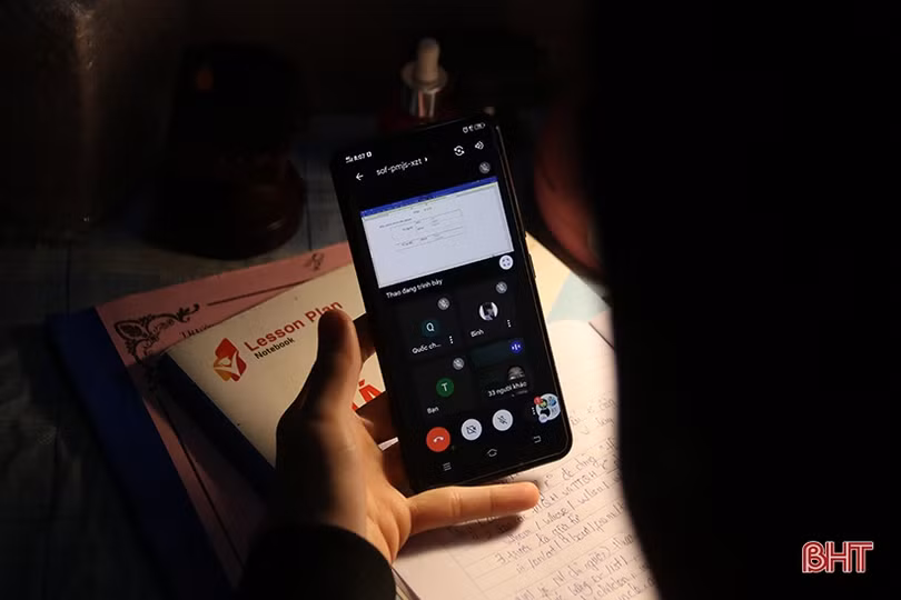 Đồng hành cùng học sinh Kỳ Anh vượt qua khó khăn do dịch COVID-19