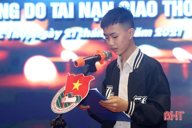 Hà Tĩnh tưởng niệm nạn nhân tử vong do tai nạn giao thông