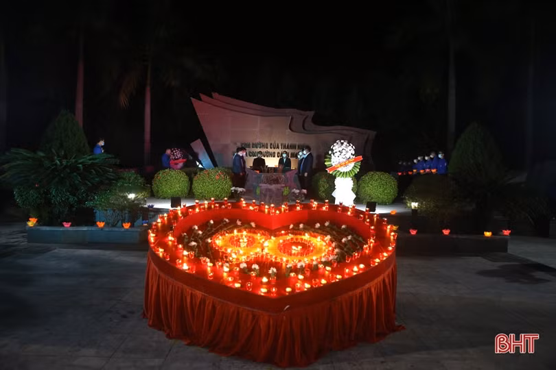 Tưởng niệm 90 năm ngày Anh hùng liệt sỹ Lý Tự Trọng hy sinh