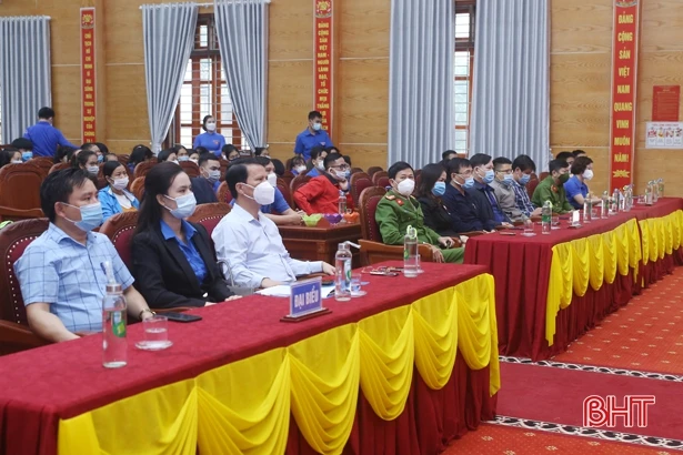 Hà Tĩnh tưởng niệm nạn nhân tử vong do tai nạn giao thông