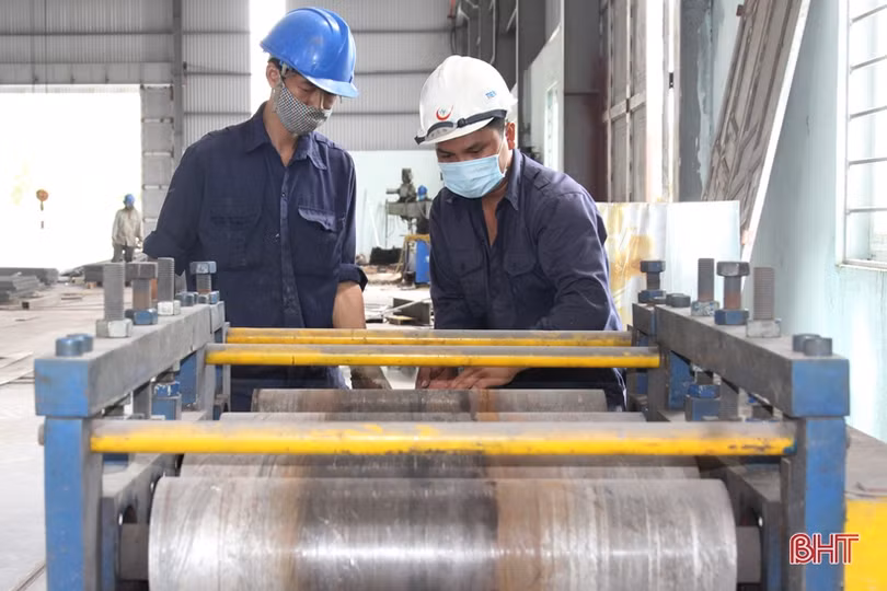 Đoàn kết tạo sức mạnh, đưa Hà Tĩnh vượt qua gian khó