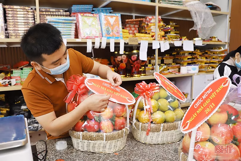 Thị trường dịp lễ 20/11 tại Hà Tĩnh: Sức mua tăng cao, quà tặng đa dạng!