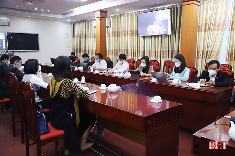 Tiếp tục tuyên truyền đậm nét công tác phòng, chống dịch COVID-19