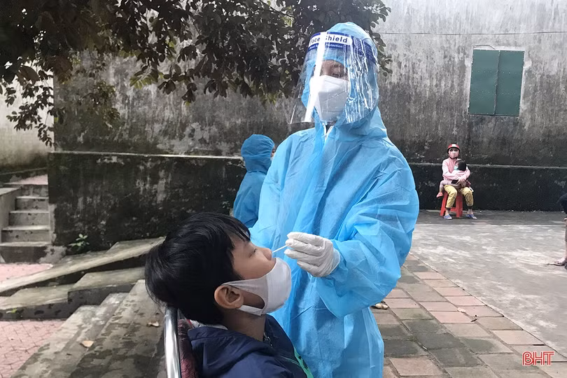 Nghi Xuân thiết lập vùng cách ly y tế tạm thời toàn xã Xuân Lĩnh