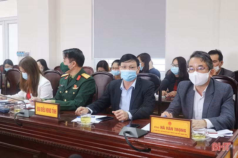 Cử tri Hà Tĩnh kiến nghị cơ chế đặc thù để xây dựng nông thôn mới, đô thị văn minh và thu hút đầu tư