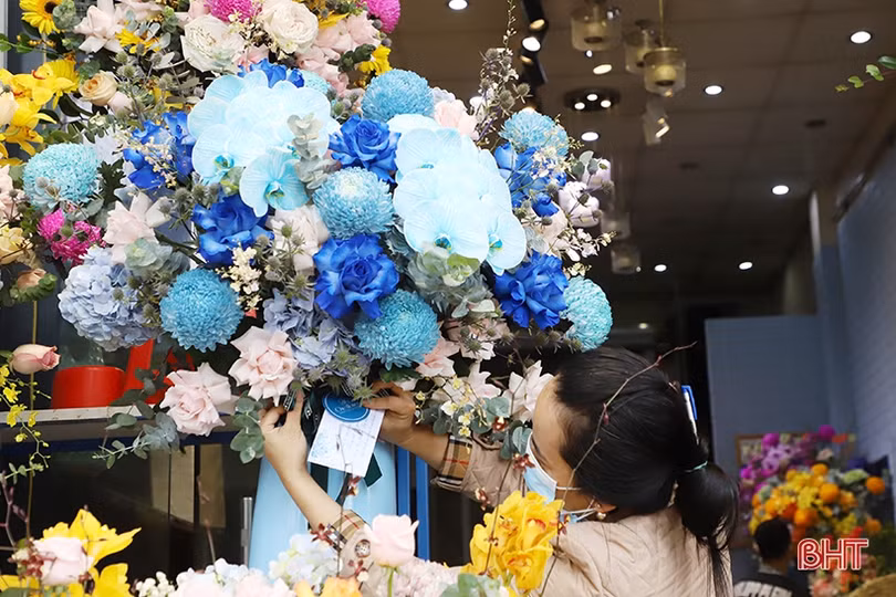 Thị trường dịp lễ 20/11 tại Hà Tĩnh: Sức mua tăng cao, quà tặng đa dạng!