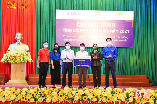 Ấm áp chương trình tình nguyện mùa đông ở Lộc Hà