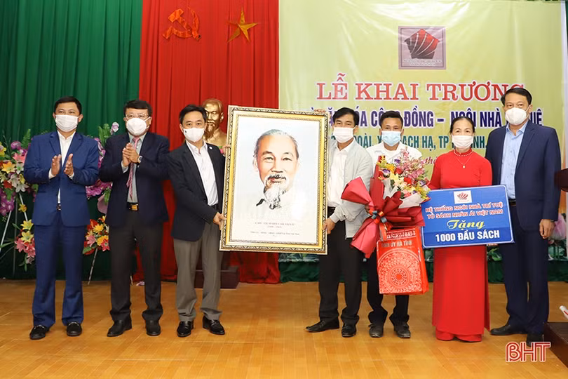 Khai trương nhà văn hóa cộng đồng - ngôi nhà trí tuệ tại TP Hà Tĩnh và Lộc Hà