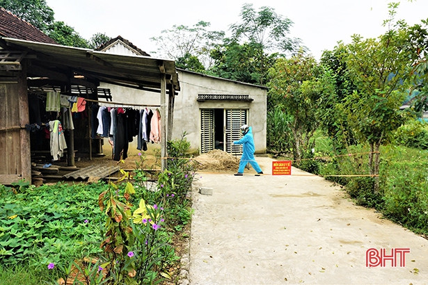 Hương Khê thiết lập vùng cách ly y tế tạm thời 203 hộ dân xã Hương Lâm