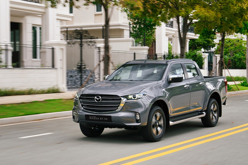 Mazda giảm hơn 80 triệu đồng cho xe nhập khẩu
