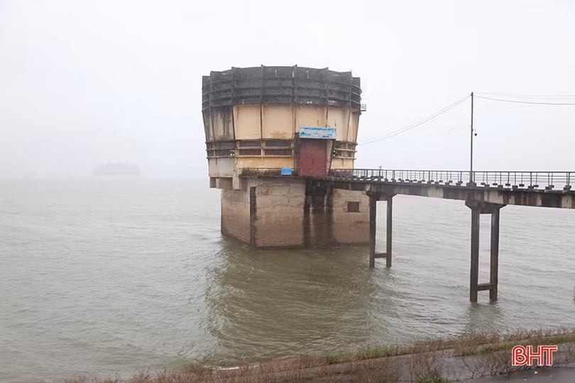 UBND tỉnh Hà Tĩnh chỉ thị ra quân làm thủy lợi phục vụ sản xuất năm 2022