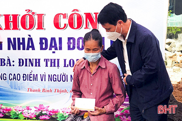 Hỗ trợ 90 triệu đồng xây nhà đại đoàn kết cho hộ nghèo ở Đức Thọ