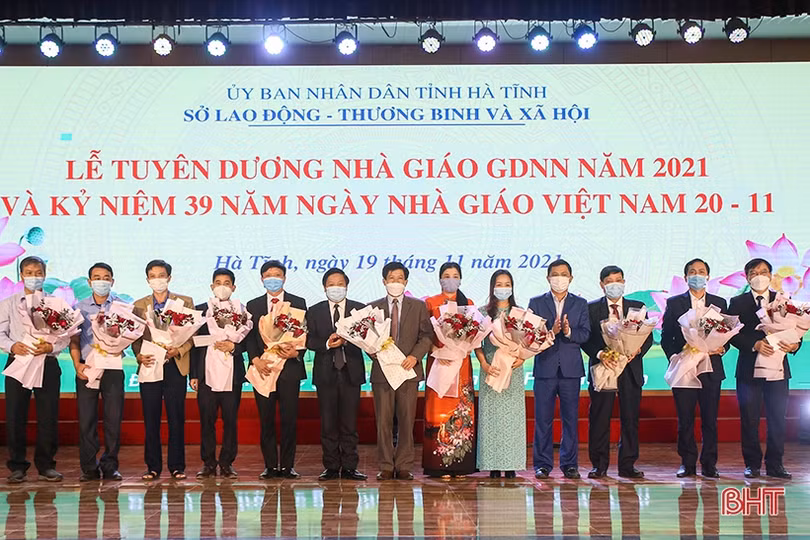 Hà Tĩnh tuyên dương các nhà giáo giáo dục nghề nghiệp tiêu biểu năm 2021