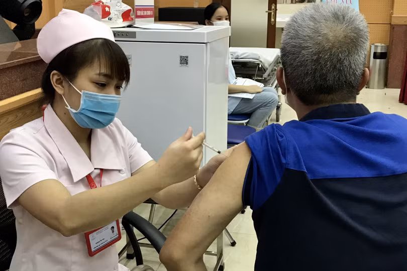 Cả nước đã tiêm trên 102 triệu liều vaccine phòng COVID-19