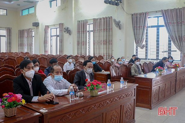 Trao bằng công nhận làng nghề truyền thống đầu tiên ở TP Hà Tĩnh