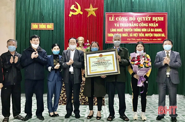 Hà Tĩnh trao bằng công nhận 2 làng nghề truyền thống ở Thạch Hà