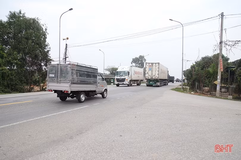Cần sớm xử lý “điểm đen” giao thông ở nút giao trên tuyến tránh TP Hà Tĩnh