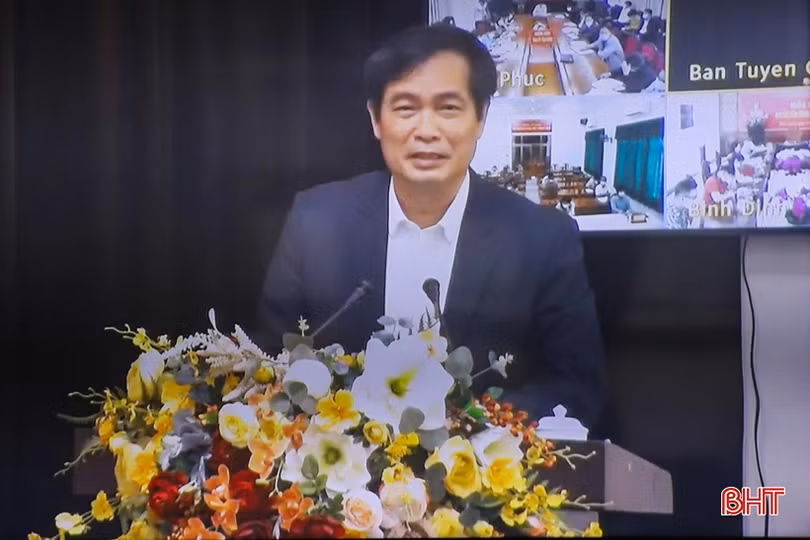 Tiếp tục tuyên truyền đậm nét công tác phòng, chống dịch COVID-19