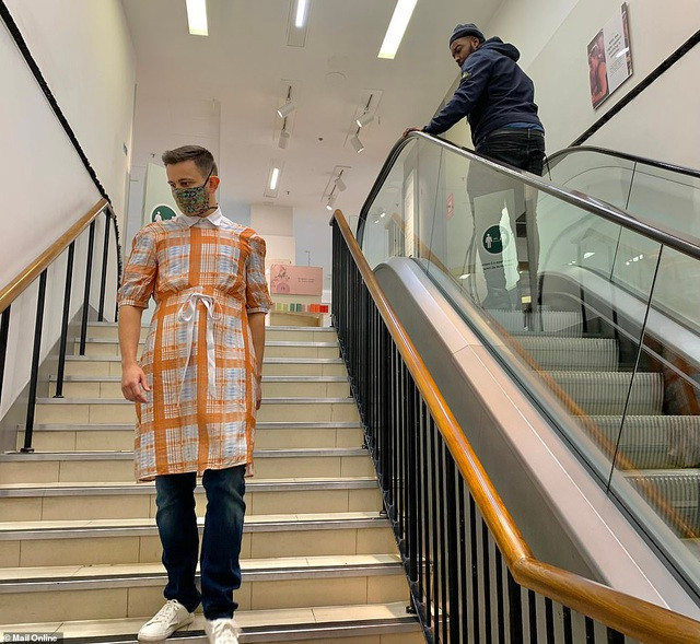 Mặc “hàng hiệu” xuống phố cũng chẳng... sung sướng gì