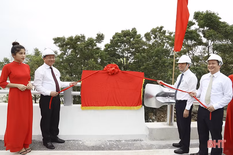 Khánh thành cầu Thọ Tường chào mừng Đại hội Đảng bộ tỉnh Hà Tĩnh