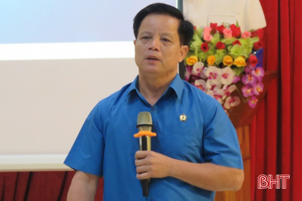 Trang bị kiến thức pháp luật lao động cho cán bộ công đoàn và doanh nghiệp Hà Tĩnh