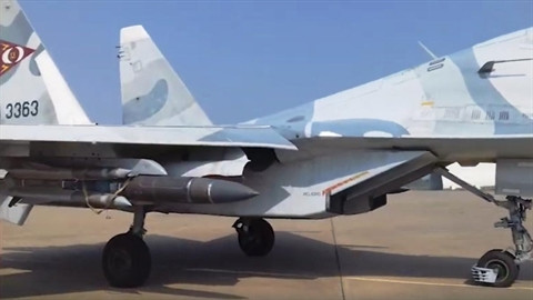 Tên lửa Kh-31A trên Su-30MK2 khiến tàu Mỹ...đổi hướng