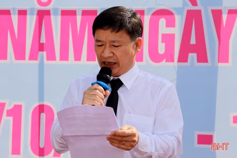 Khởi tranh giải bóng chuyền khối cơ quan quản lý nhà nước khu vực Vũng Áng - Sơn Dương