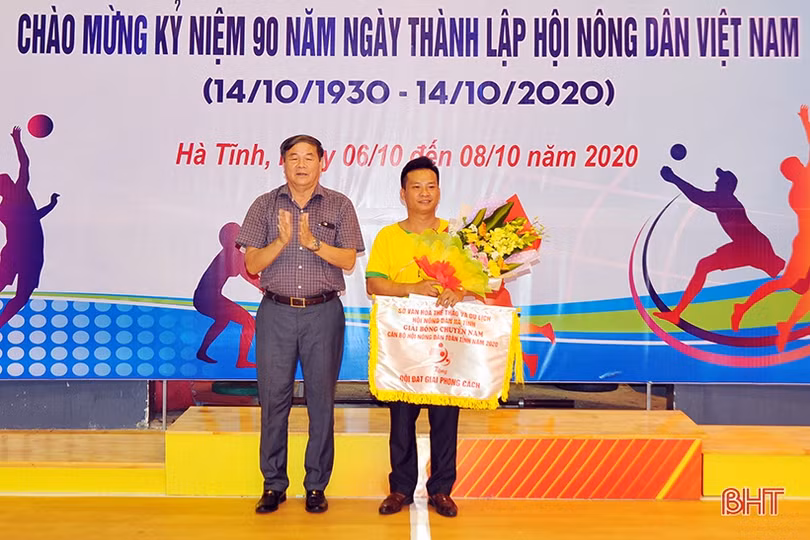 Nghi Xuân vô địch Giải Bóng chuyền nam nông dân Hà Tĩnh