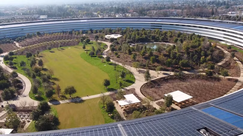 Ngắm trụ sở của Apple đẹp như phi thuyền