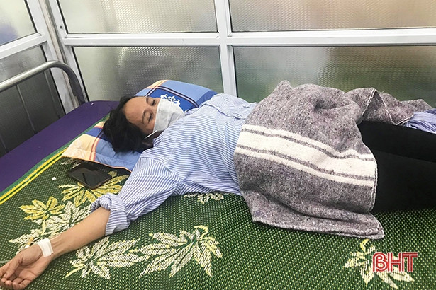 Ăn nhầm nấm độc, 4 người Kỳ Anh nhập viện cấp cứu 