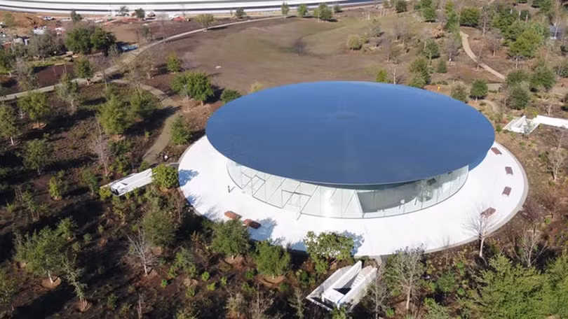 Ngắm trụ sở của Apple đẹp như phi thuyền