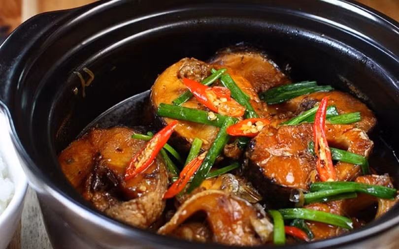 Cá kho không tanh, đậm đà, chắc thịt nhất định phải học “bí kíp” này