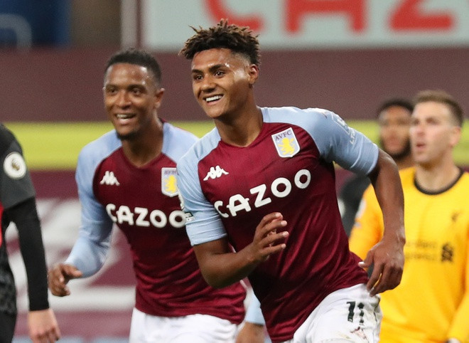 Liverpool ảnh 1 Liverpool thua Aston Villa 2-7, MU thua Tottenham 1-6 tại Old Trafford