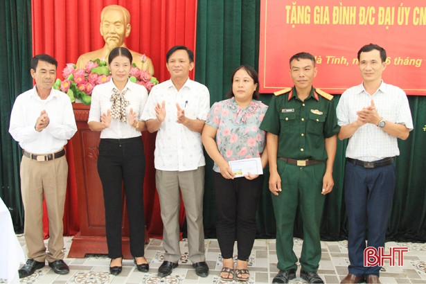 Khánh thành nhà đồng đội cho quân nhân ở Nghi Xuân