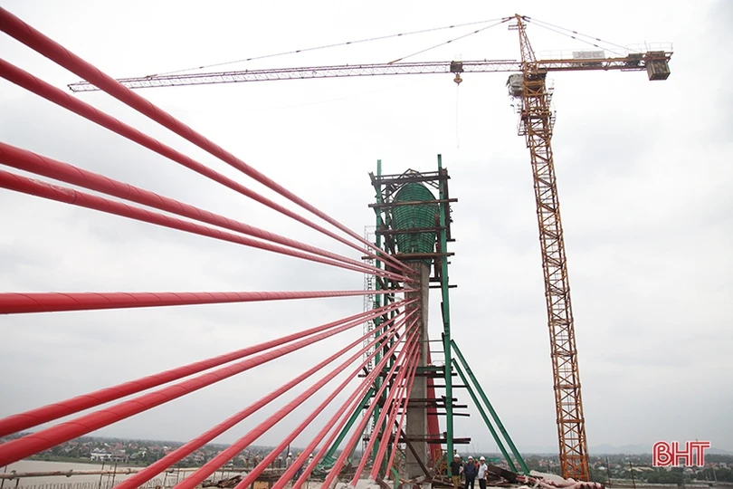 Đảm bảo hợp long cầu Cửa Hội vào ngày 13/10