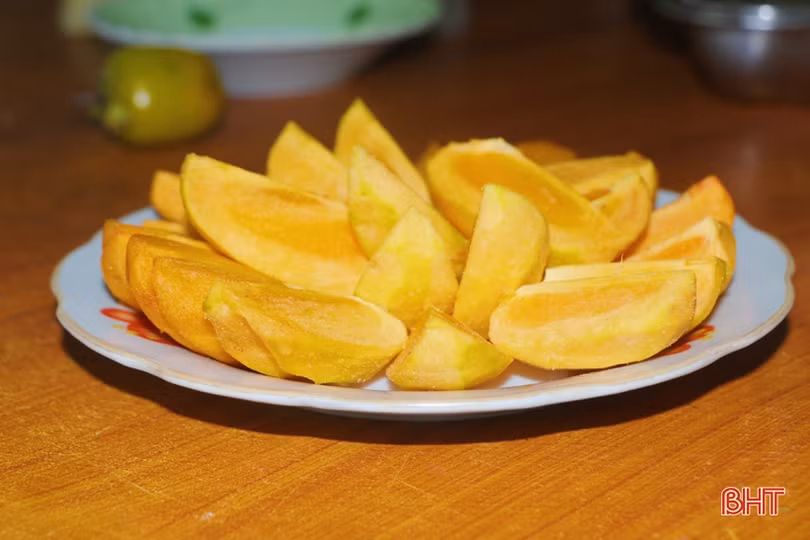 Hồng Yên Du được mùa, được giá, nông dân xóm núi Hà Tĩnh rộn niềm vui