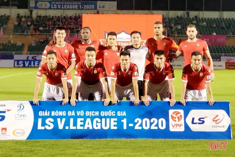 Hồng Lĩnh Hà Tĩnh thi đấu nỗ lực vẫn mất điểm trên sân Thống Nhất