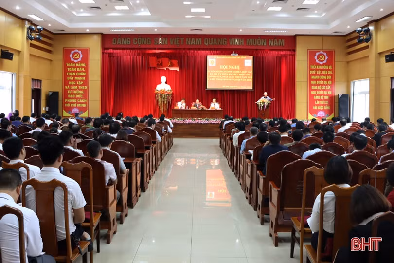 Tuyên dương 155 doanh nghiệp, hộ kinh doanh Hà Tĩnh thực hiện tốt chính sách thuế