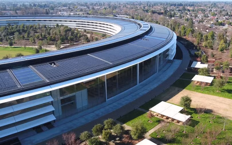Ngắm trụ sở của Apple đẹp như phi thuyền
