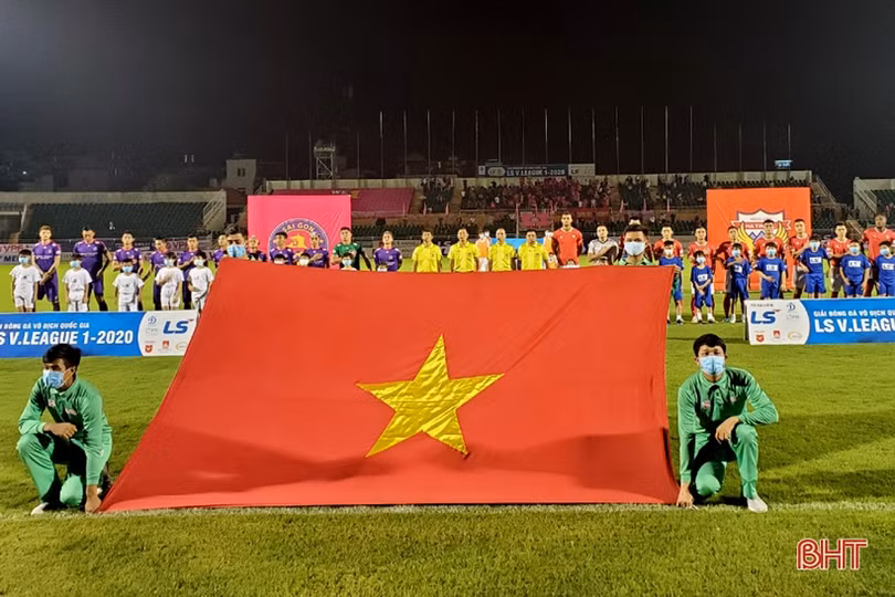 Hồng Lĩnh Hà Tĩnh thi đấu nỗ lực vẫn mất điểm trên sân Thống Nhất