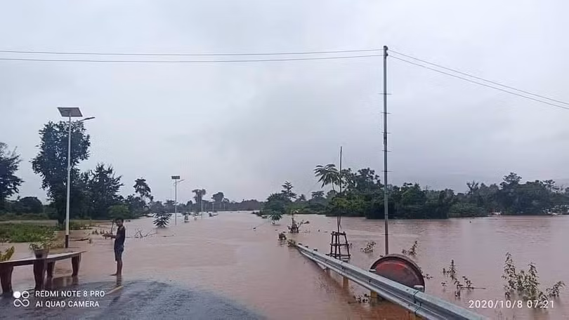 Mưa lớn gây lũ lụt tại các tỉnh Trung Lào, tiếp giáp biên giới Việt Nam