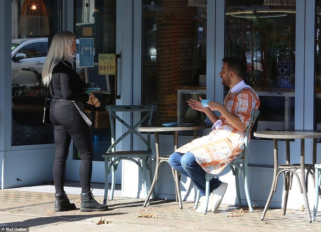 Mặc “hàng hiệu” xuống phố cũng chẳng... sung sướng gì