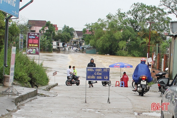 Cảnh báo lũ quét, sạt lở đất ở miền núi Hà Tĩnh