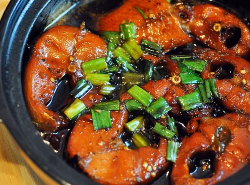 Cá kho không tanh, đậm đà, chắc thịt nhất định phải học “bí kíp” này