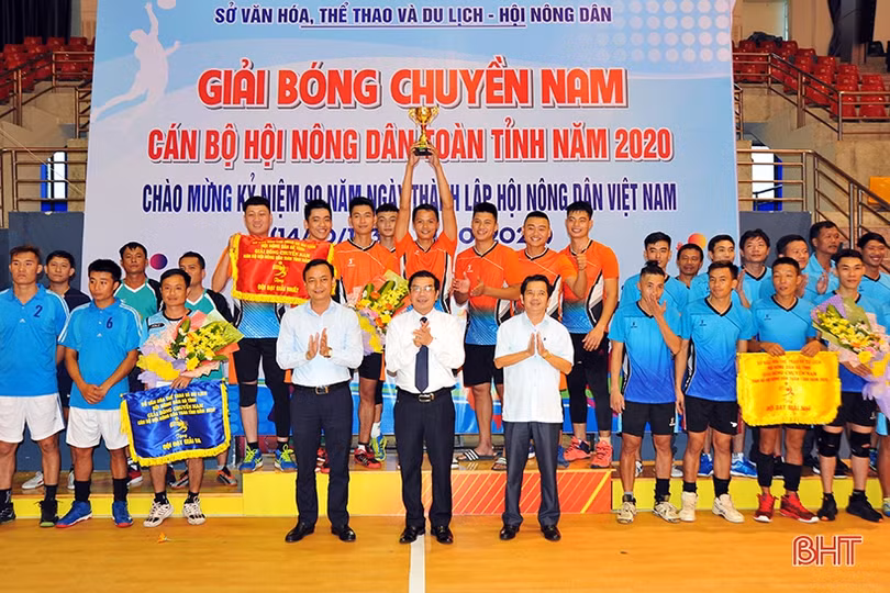 Nghi Xuân vô địch Giải Bóng chuyền nam nông dân Hà Tĩnh